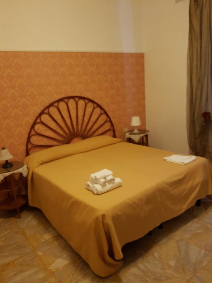 Hotel 3Beauty Firenze Florença Quarto foto